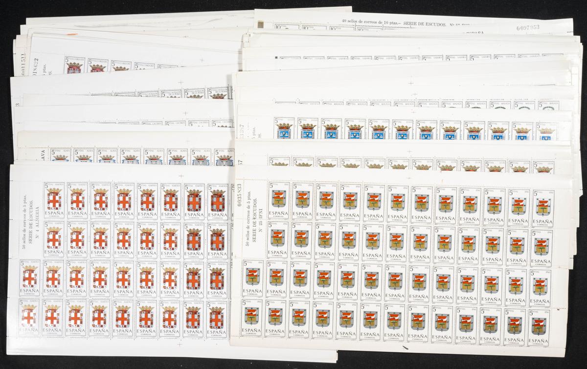 114 | Spanish Collection. Sets and stamps stock