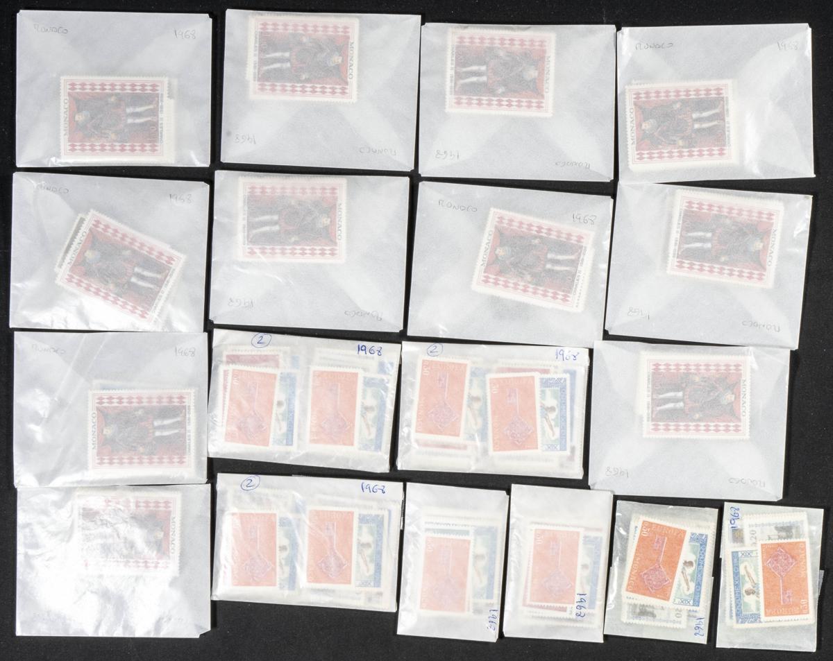 498 | Lots and Collections
