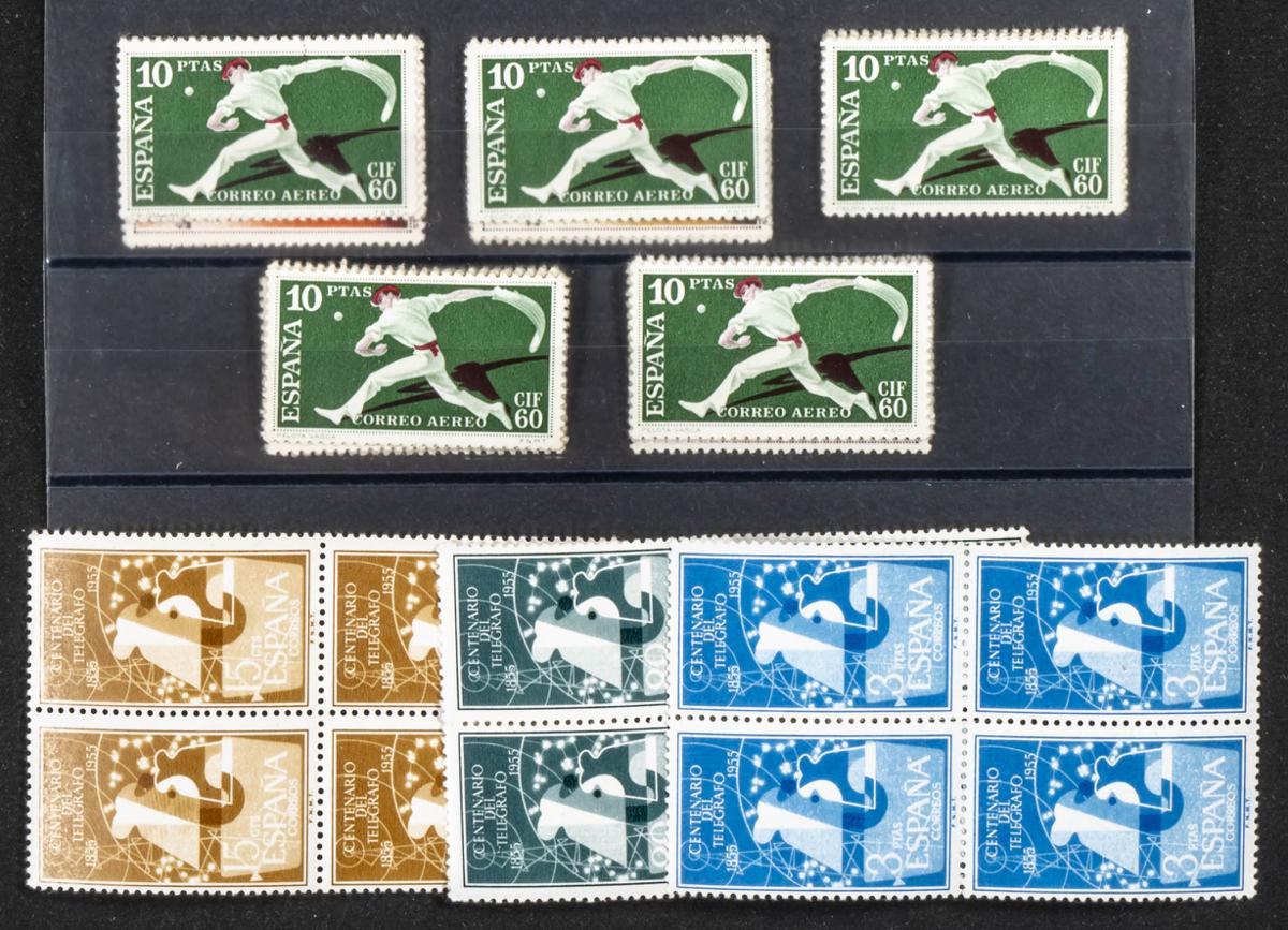 73 | Lotes y Colecciones.España. Stock de Series y Sellos
