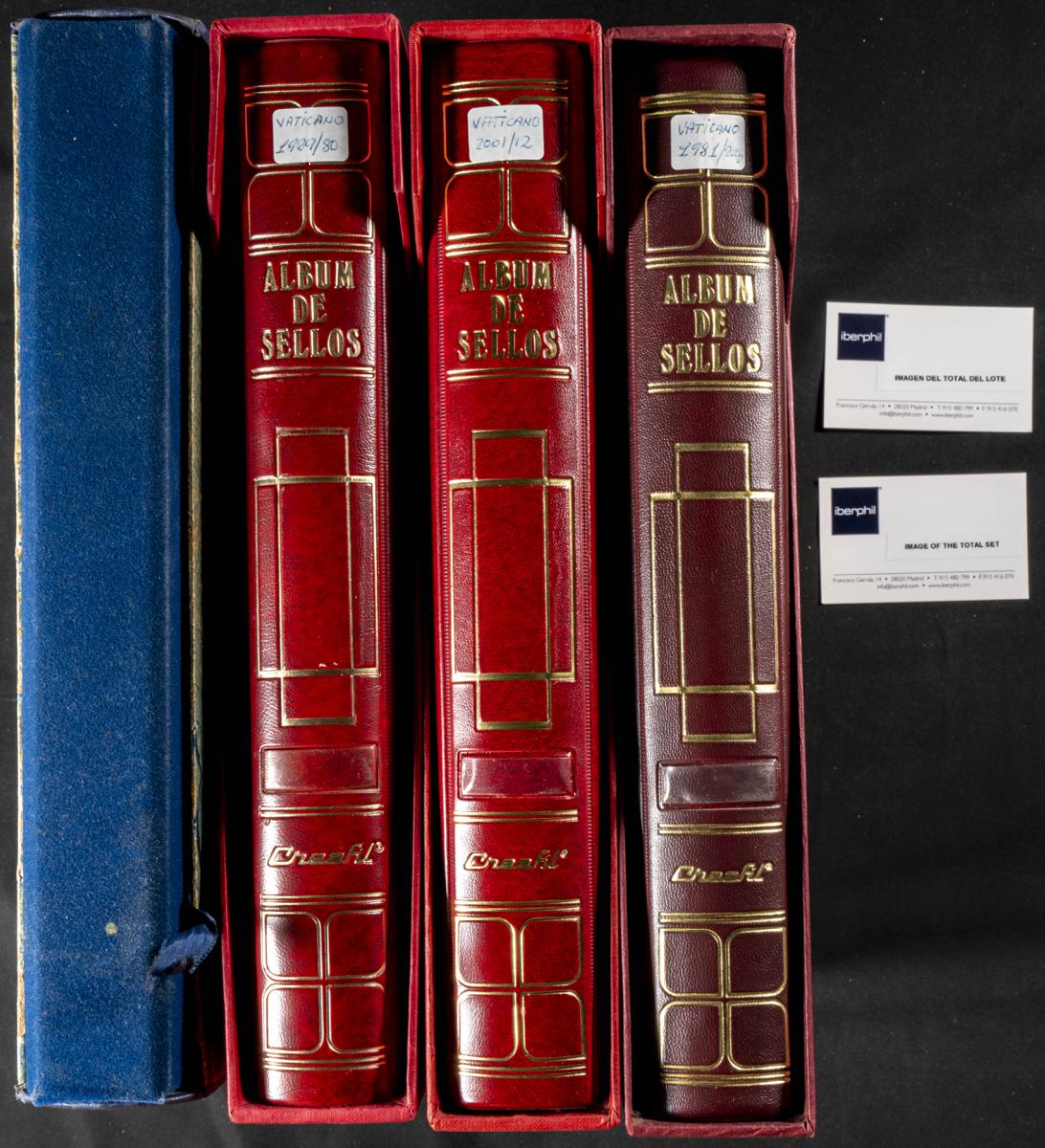 744 | Lots and Collections