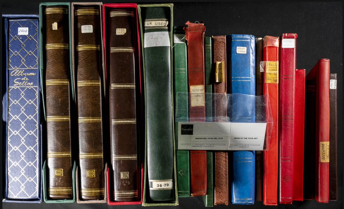 772 | Lots and Collections