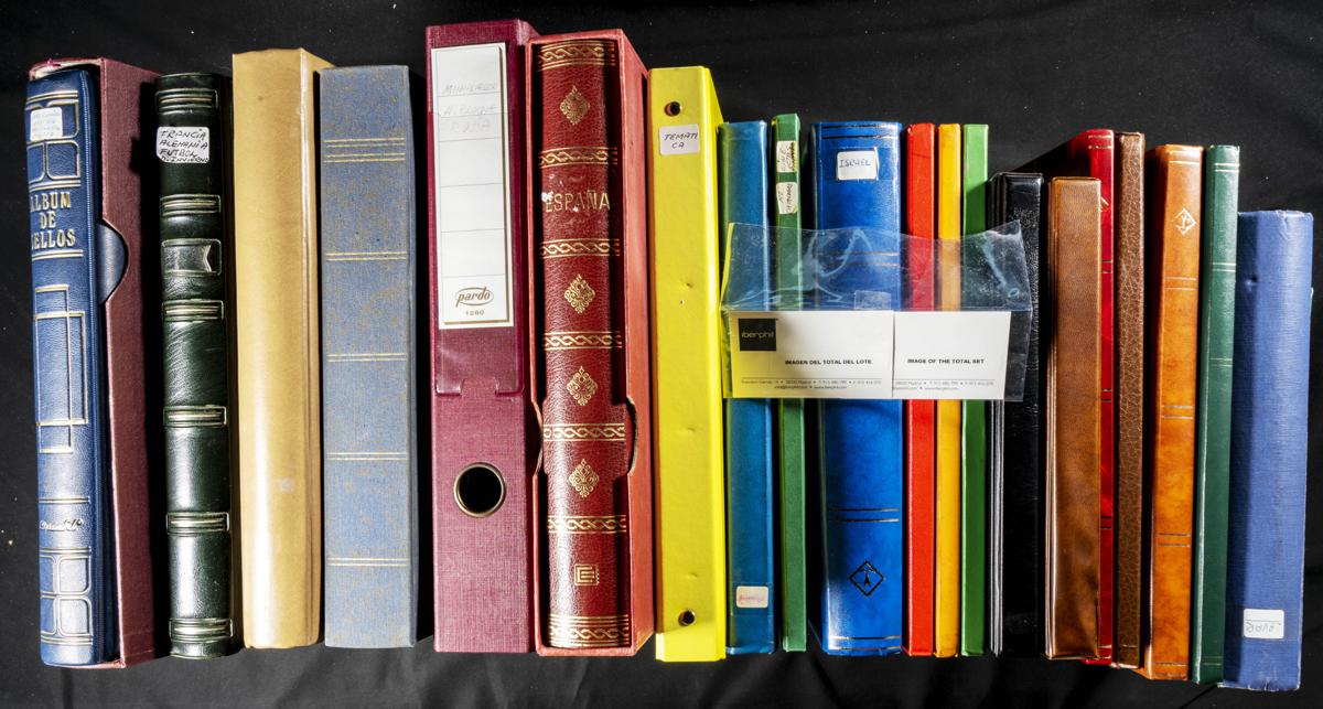778 | Lots and Collections