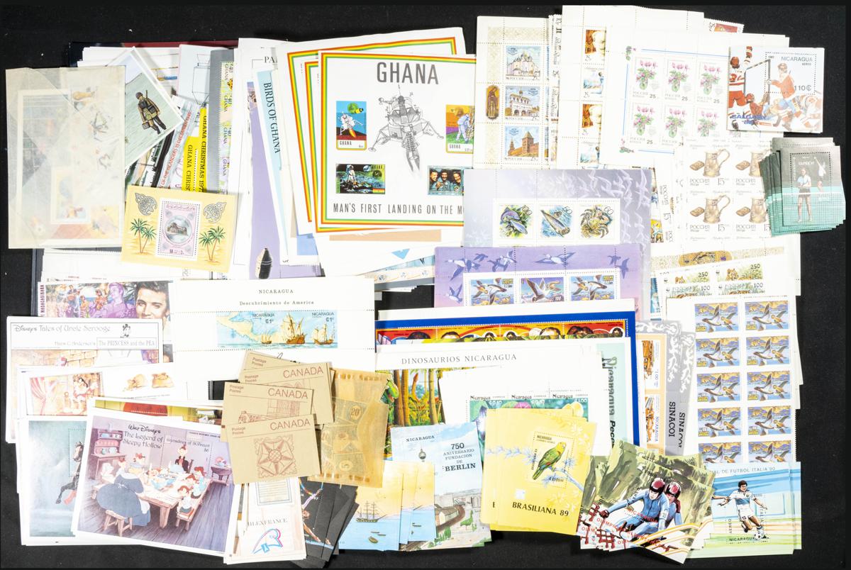 790 | Lots and Collections