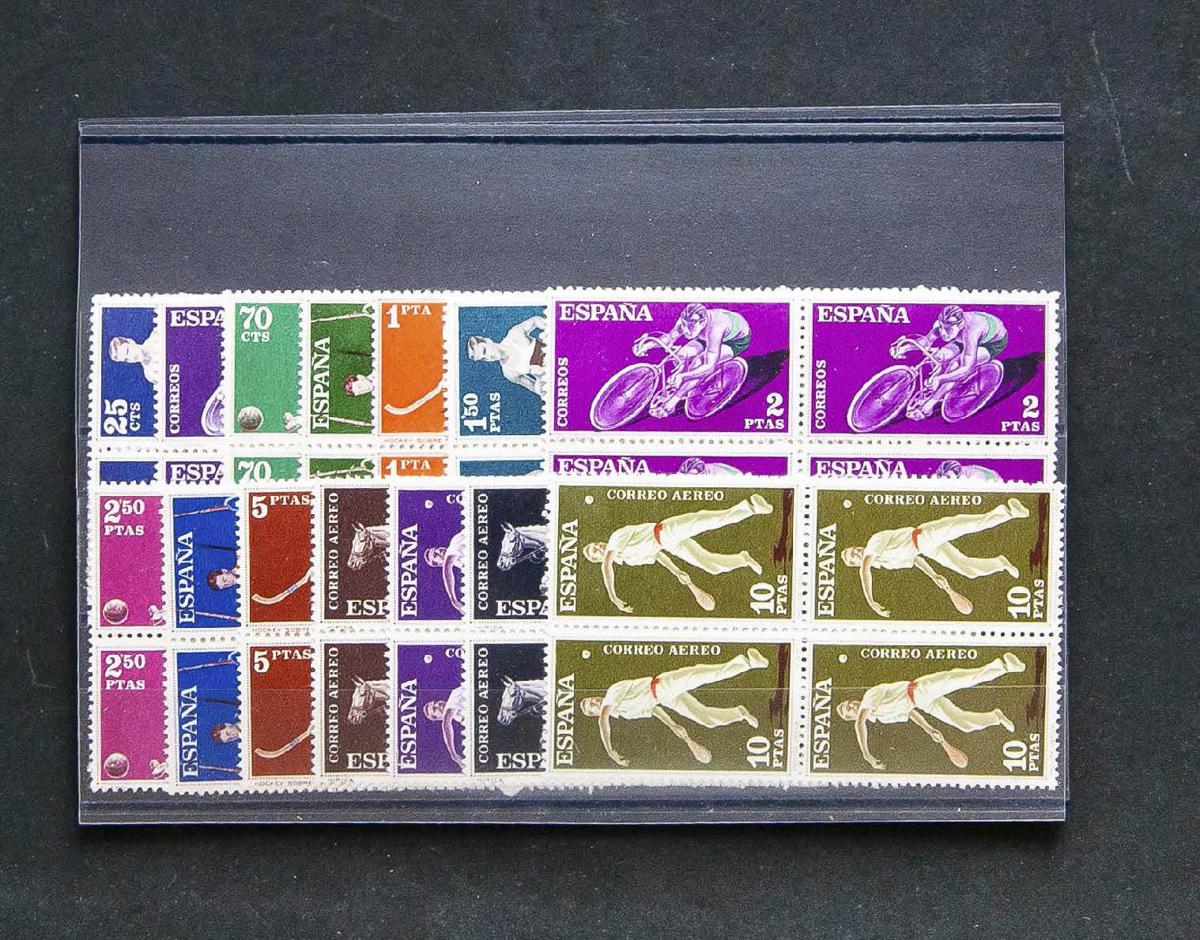 90 | Lotes y Colecciones.España. Stock de Series y Sellos