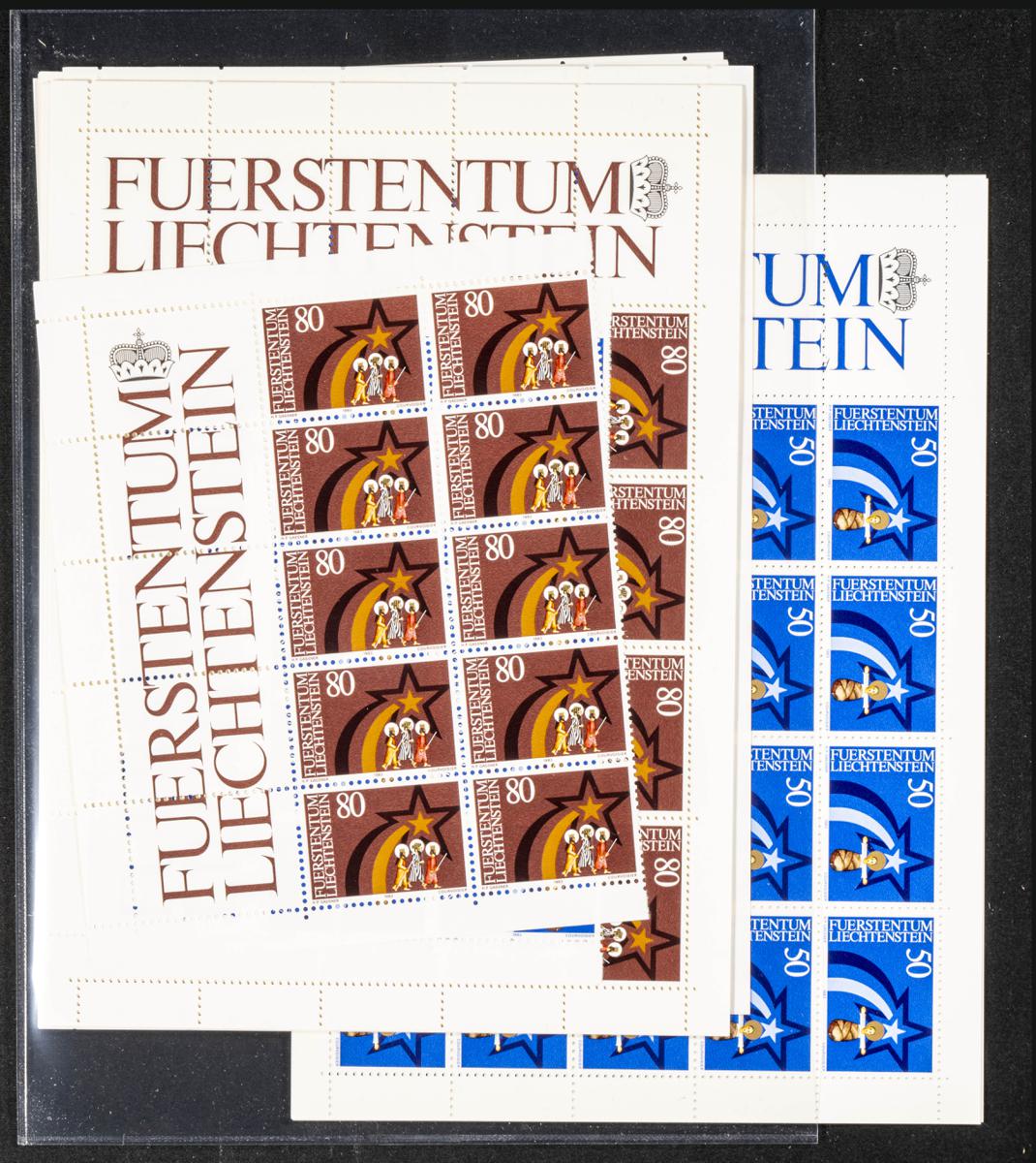 1017 | Liechtenstein. Stock de Series y Sellos