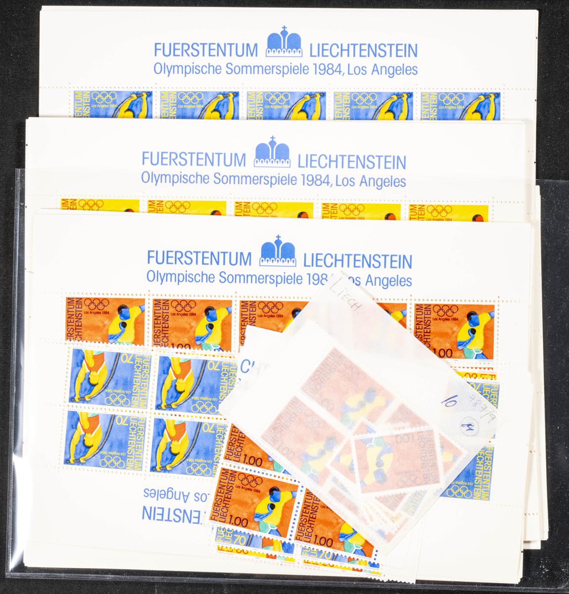 1021 | Liechtenstein. Stock de Series y Sellos