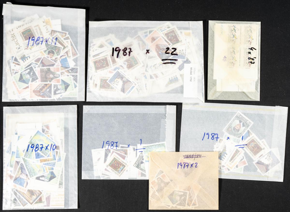 1034 | Liechtenstein. Stock de Series y Sellos