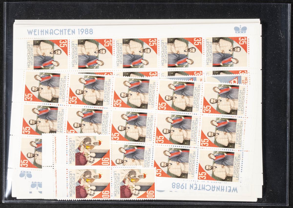 1044 | Liechtenstein. Sets and stamps stock