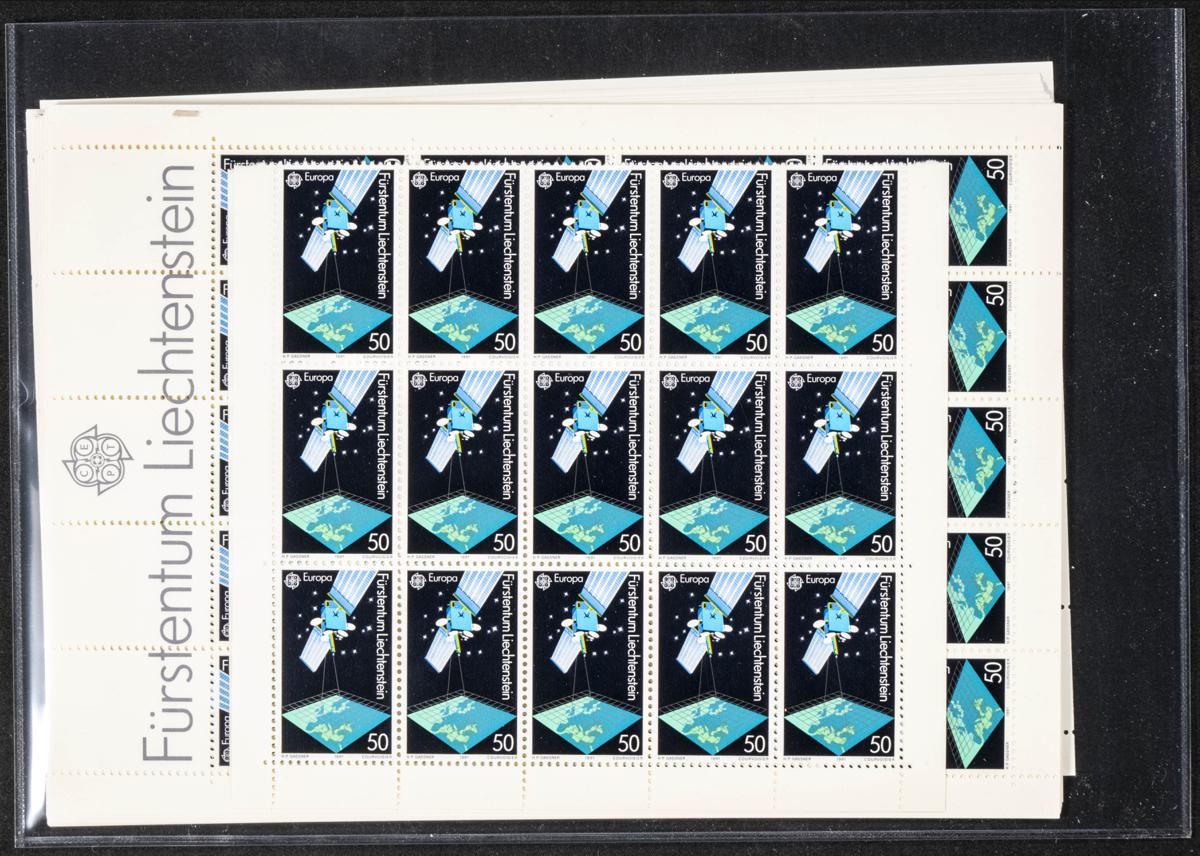 1059 | Liechtenstein. Sets and stamps stock