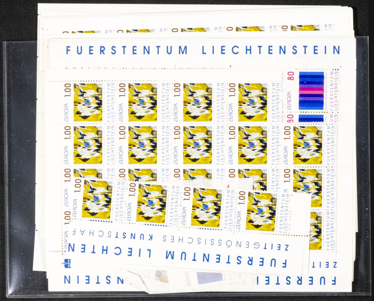 1066 | Liechtenstein. Sets and stamps stock