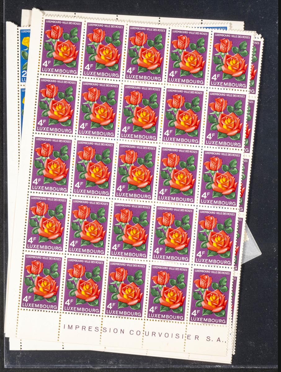 1125 | Luxemburgo. Stock de Series y Sellos