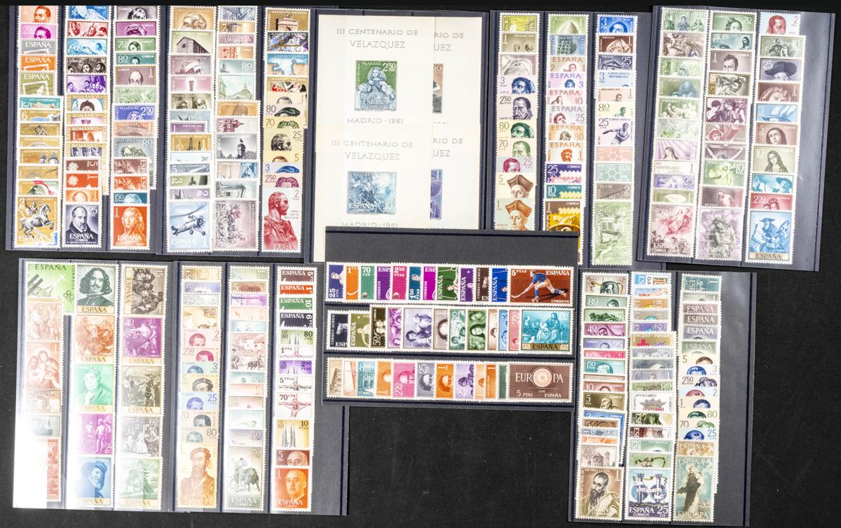 112 | Spanish Collection. Sets and stamps stock