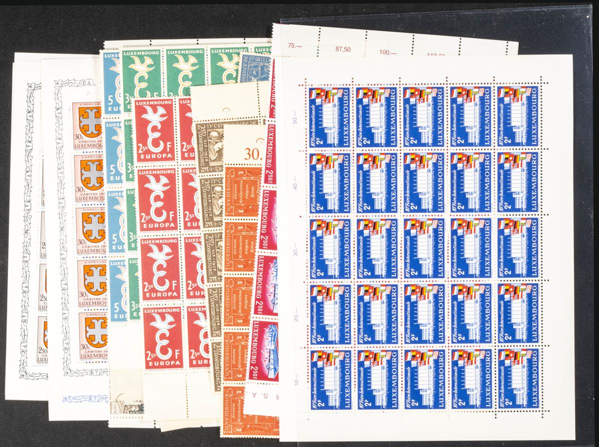1134 | Luxemburgo. Stock de Series y Sellos