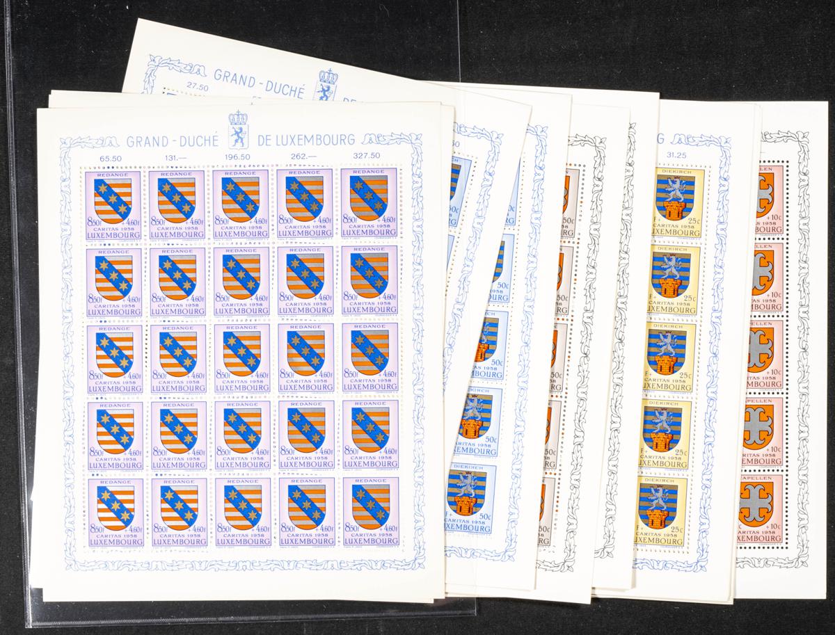 1135 | Luxemburgo. Stock de Series y Sellos