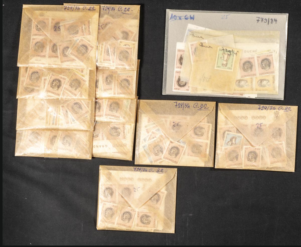 1152 | Luxembourg. Sets and stamps stock