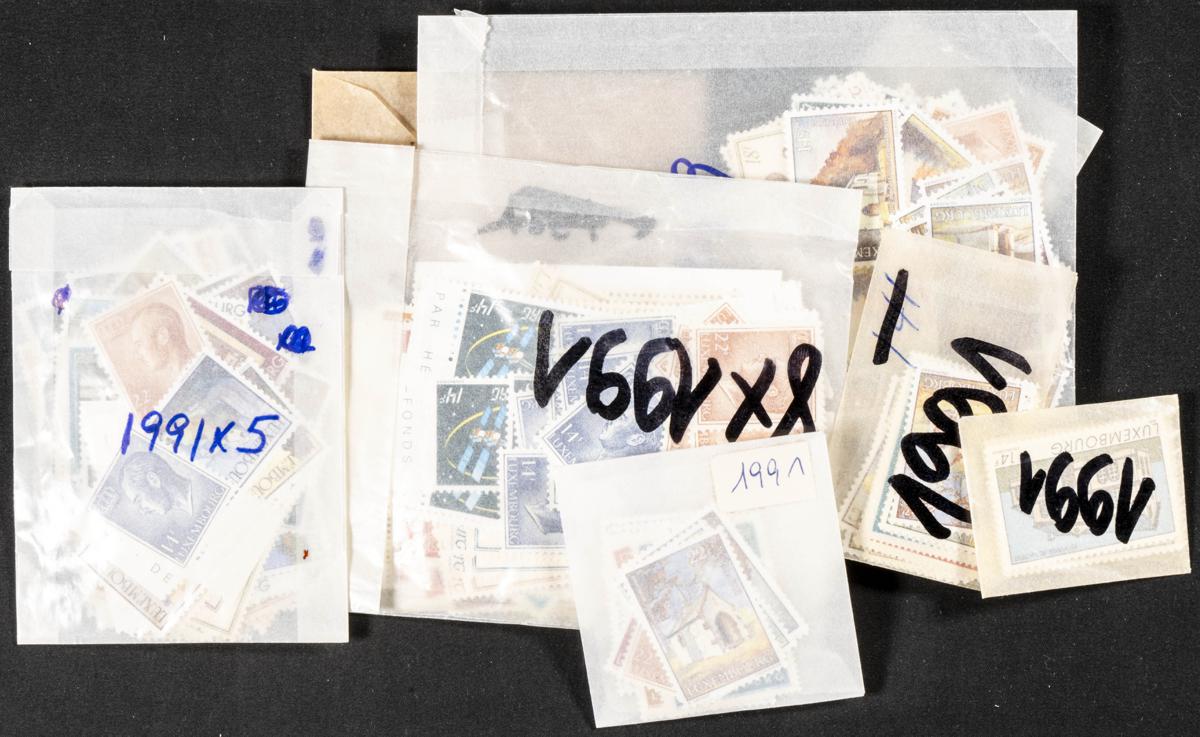 1215 | Luxembourg. Sets and stamps stock