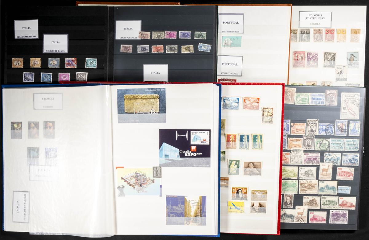 675 | Lots and Collections