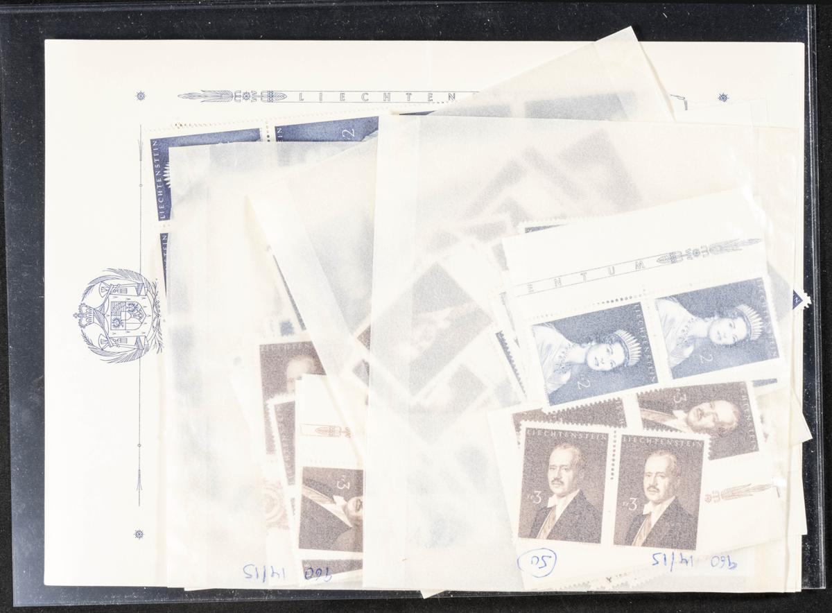 951 | Liechtenstein. Stock de Series y Sellos