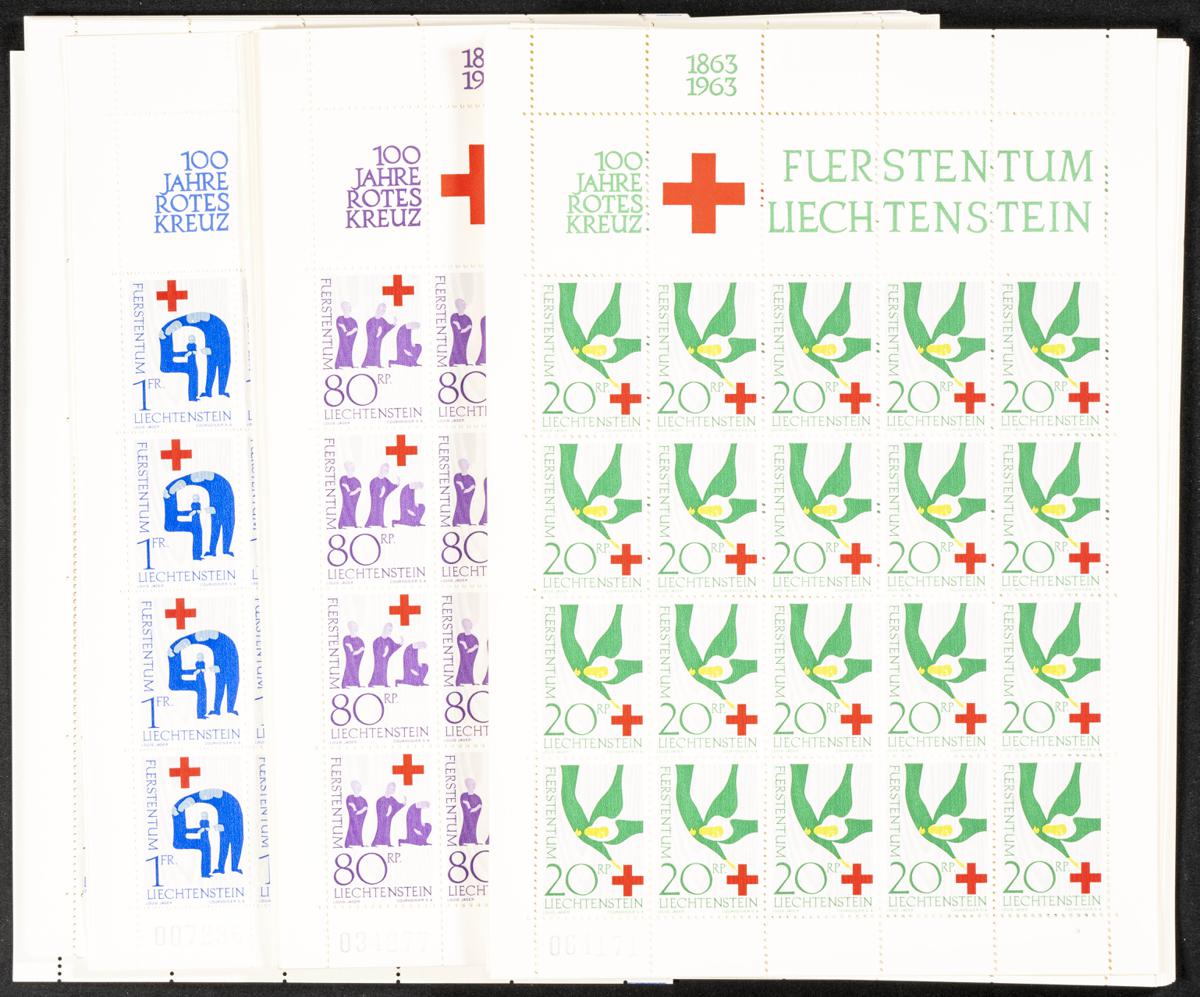 956 | Liechtenstein. Stock de Series y Sellos