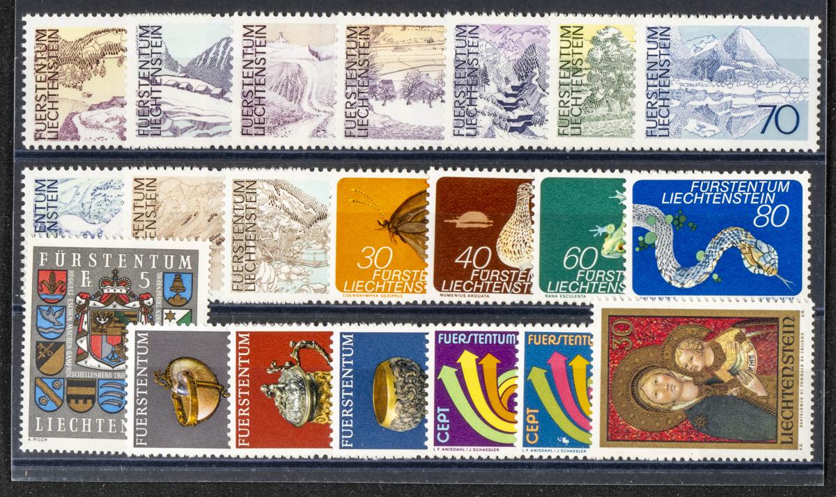 980 | Liechtenstein. Stock de Series y Sellos