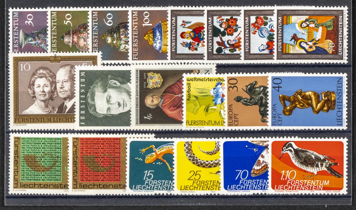 982 | Liechtenstein. Stock de Series y Sellos