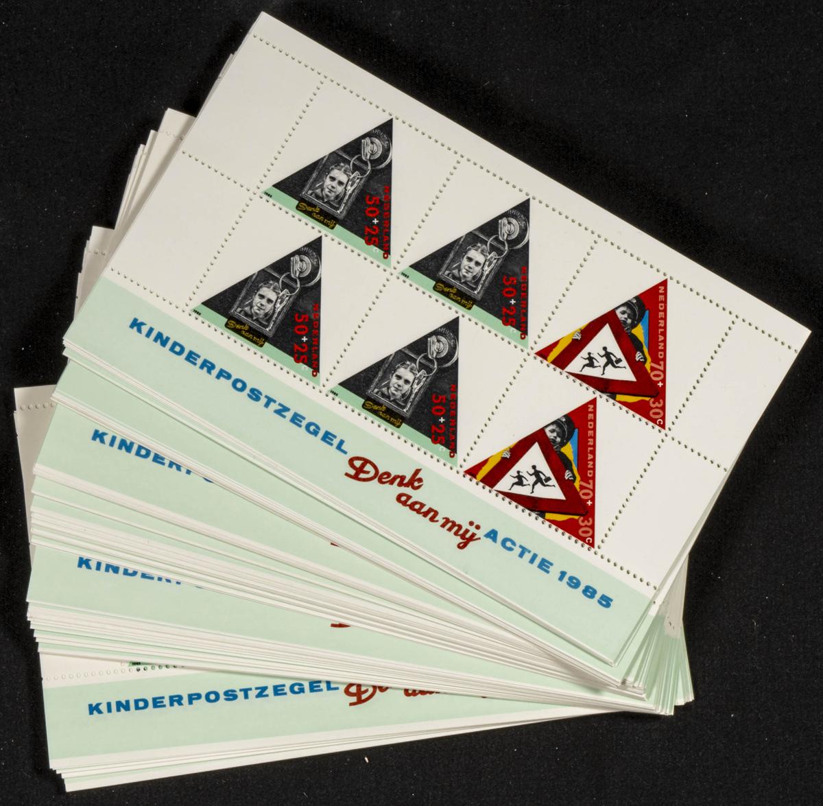 1007 | Netherlands. Sets and stamps stock
