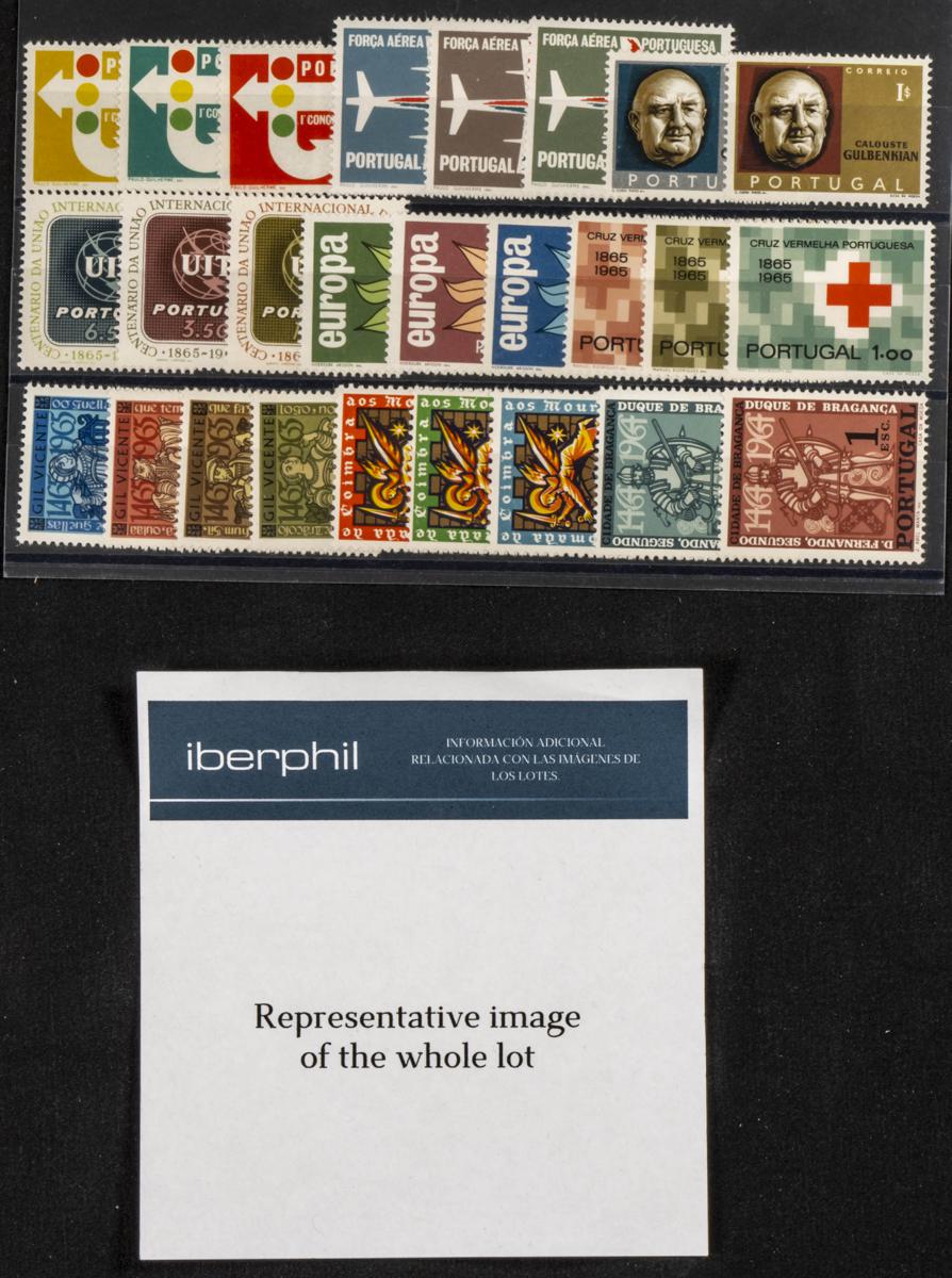 1038 | Portugal. Stock de Series y Sellos