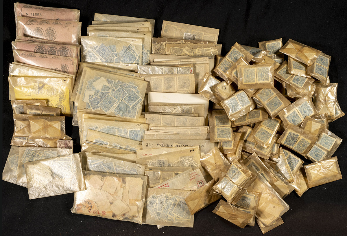 54 | Spanish Collection. Sets and stamps stock