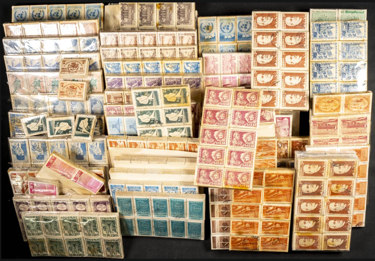 559 | Brazil. Lots and Collections