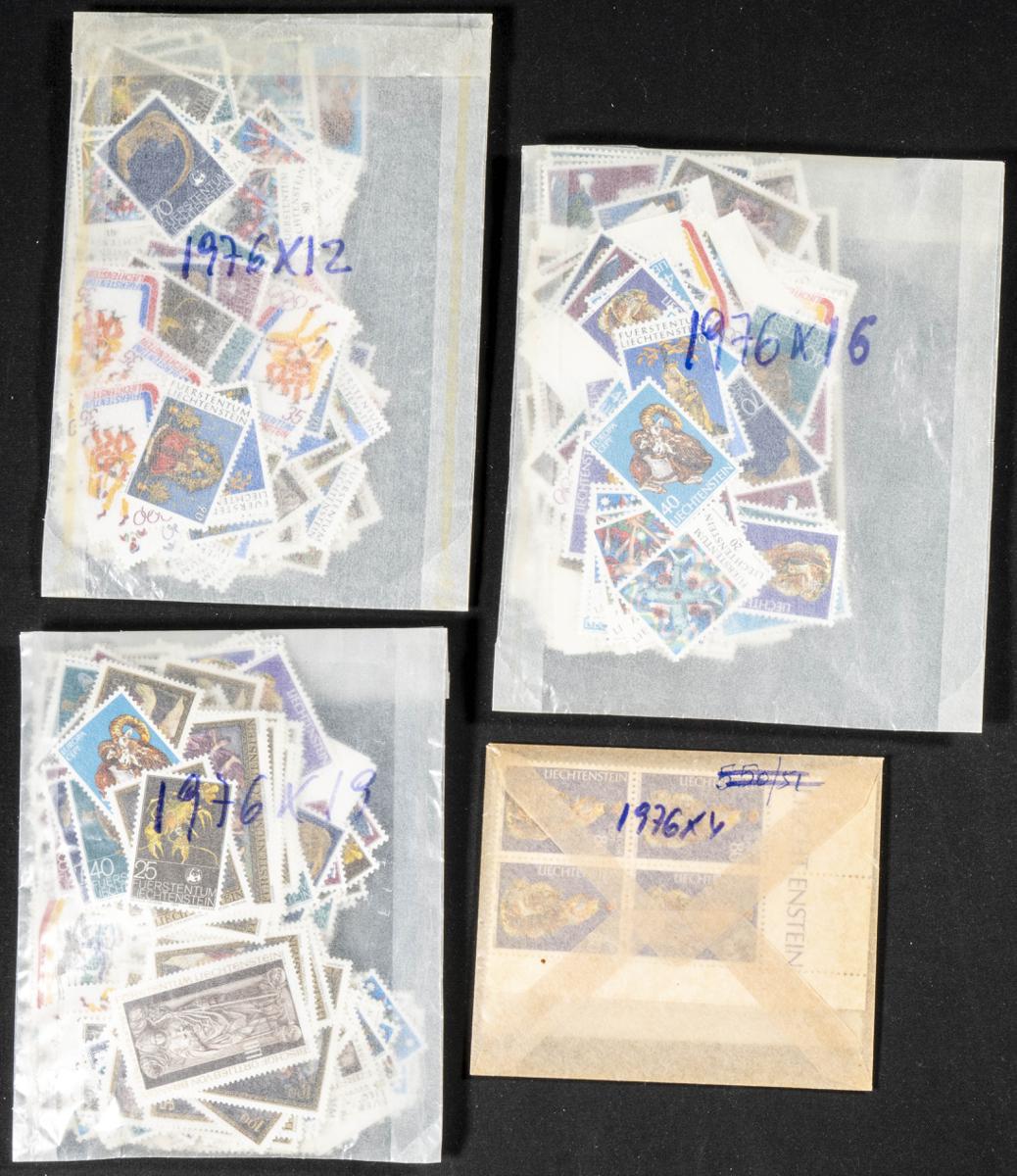 809 | Liechtenstein. Stock de Series y Sellos