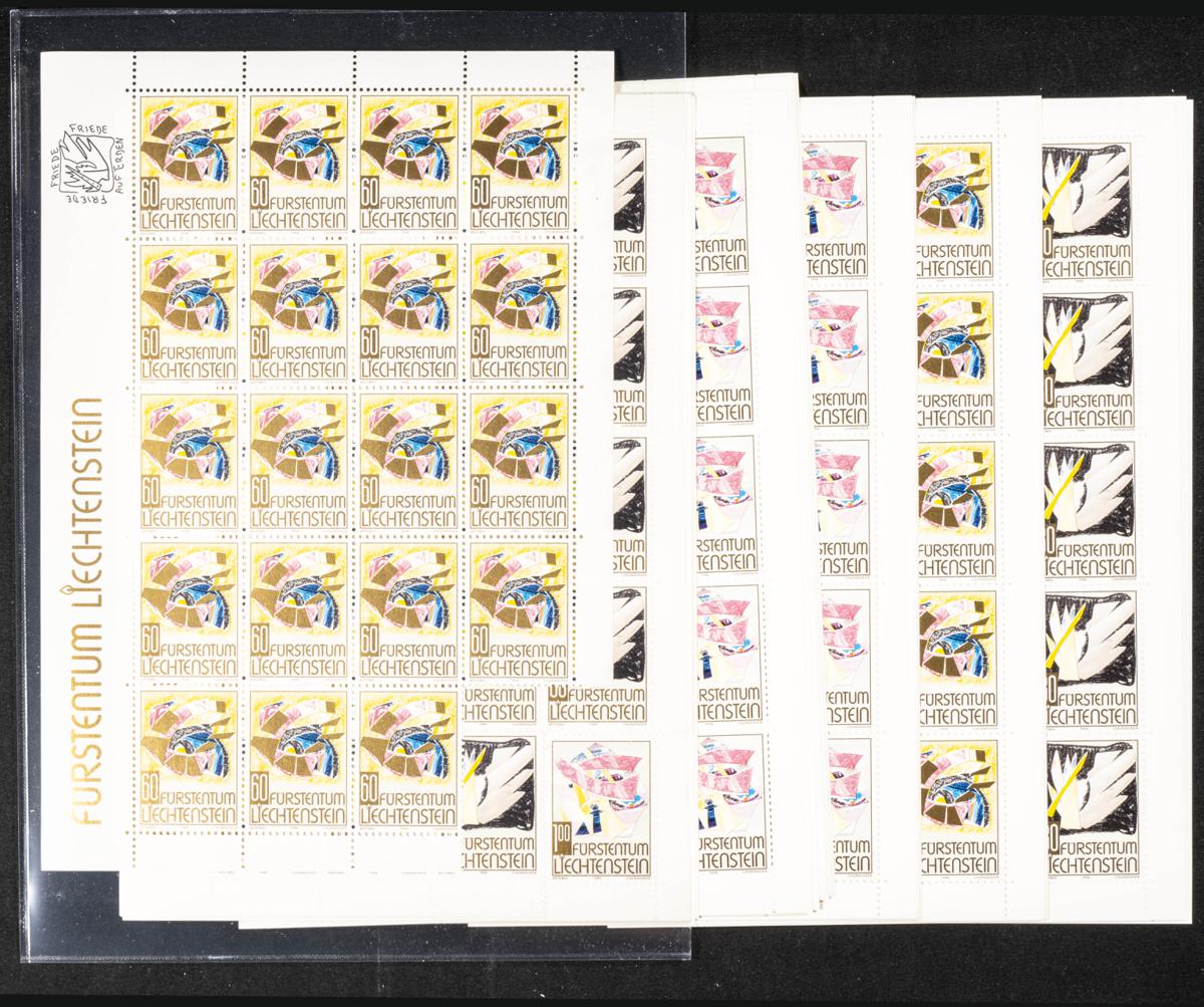843 | Liechtenstein. Stock de Series y Sellos