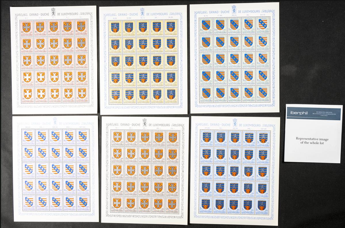 894 | Luxemburgo. Stock de Series y Sellos