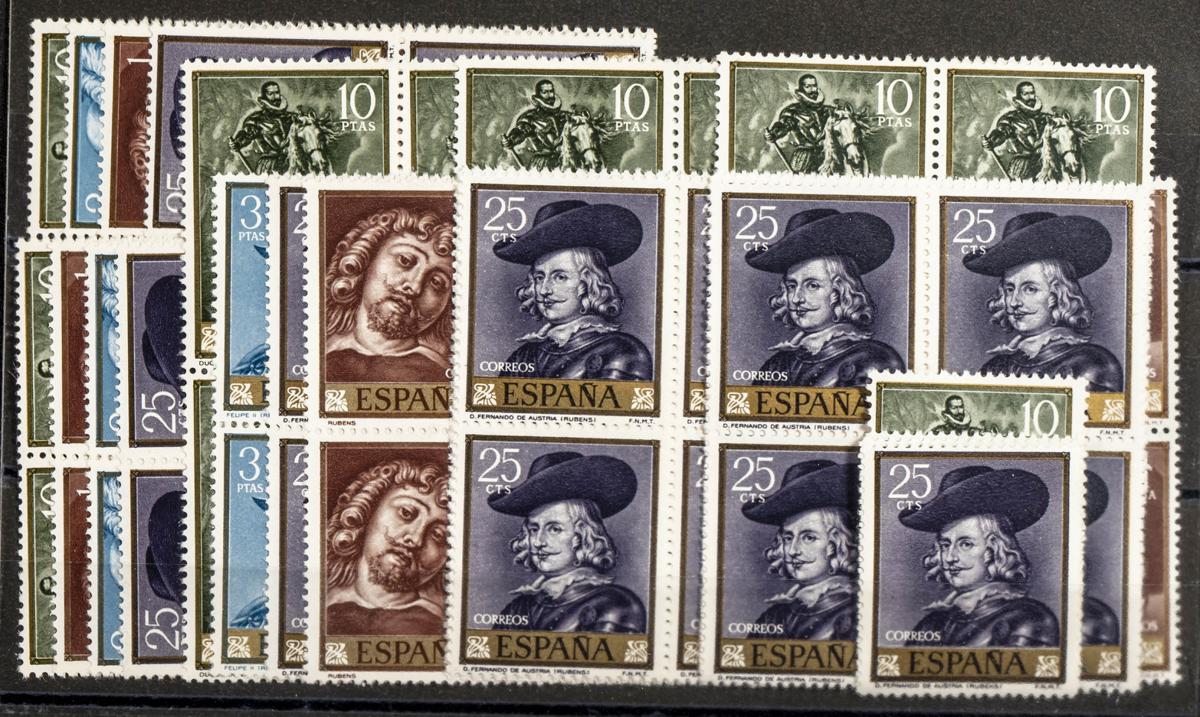 144 | Spanish Collection. Sets and stamps stock