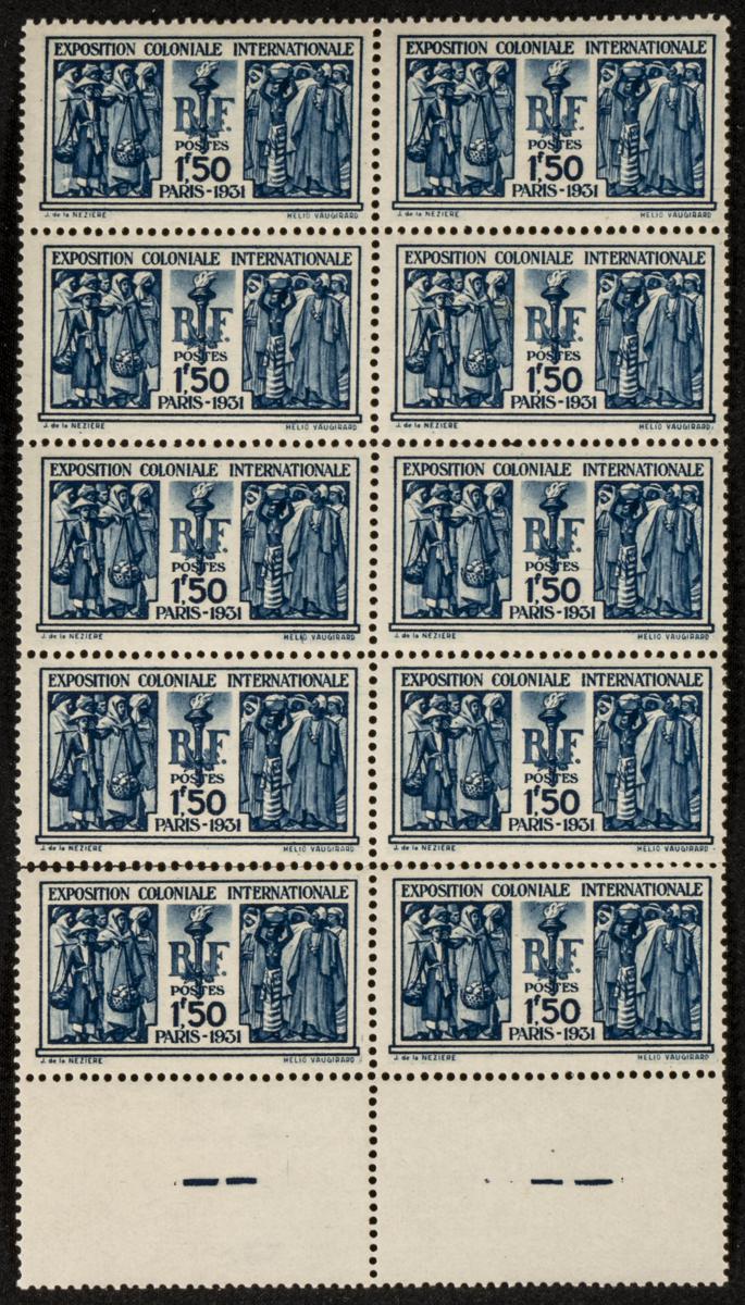 569 | Francia. Stock de Series y Sellos