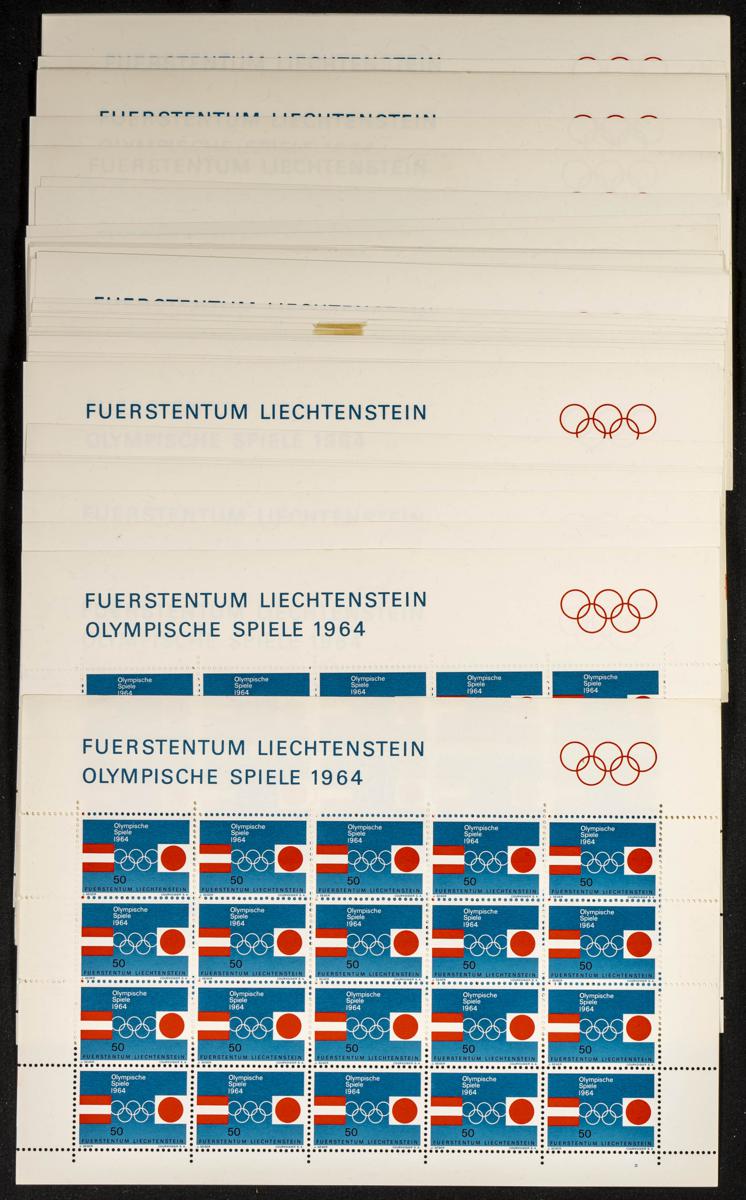 667 | Liechtenstein. Stock de Series y Sellos