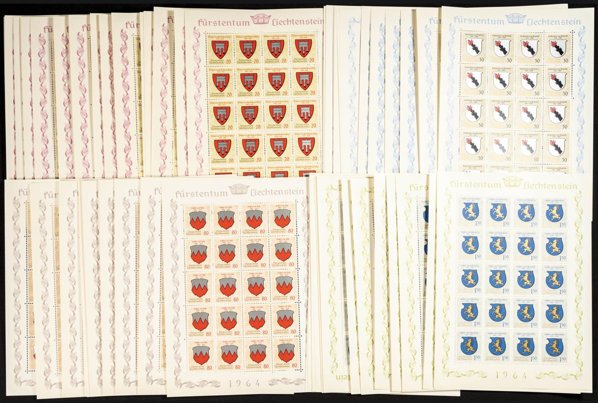 668 | Liechtenstein. Stock de Series y Sellos