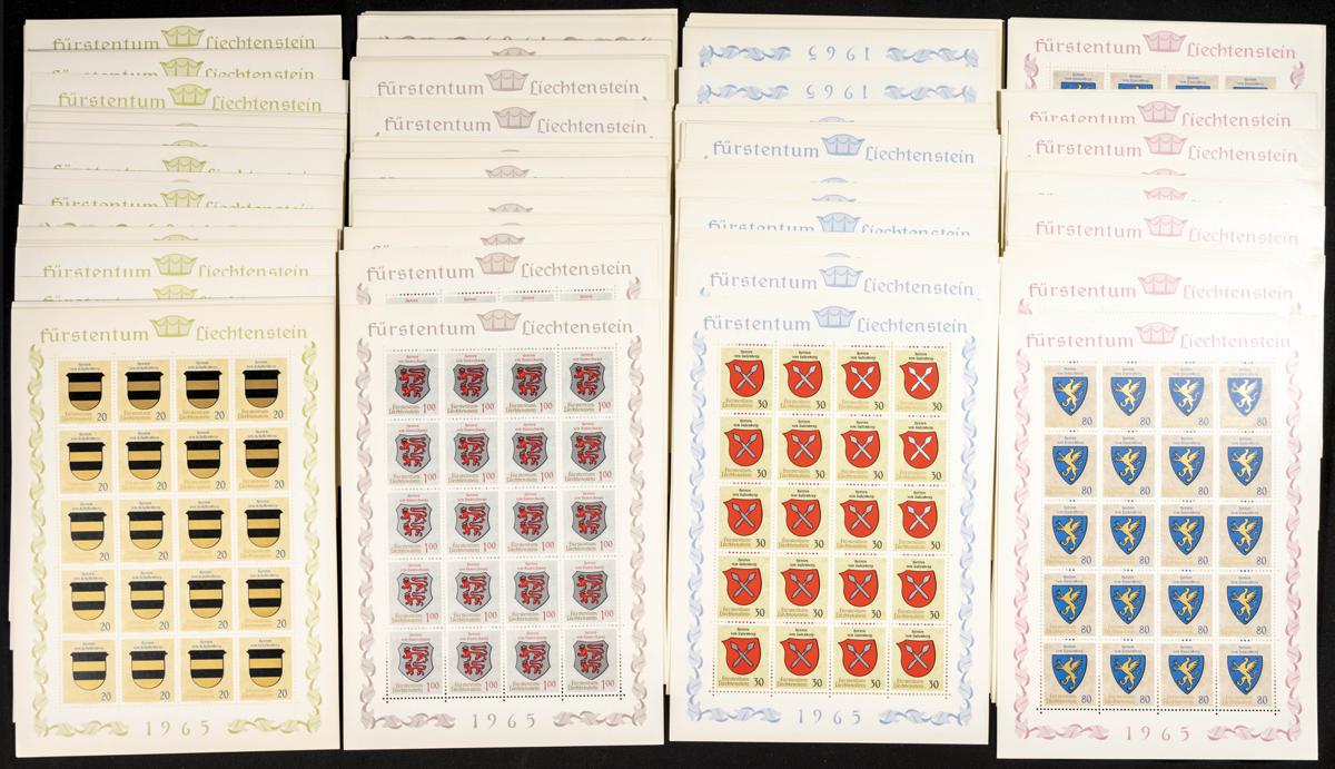 670 | Liechtenstein. Stock de Series y Sellos