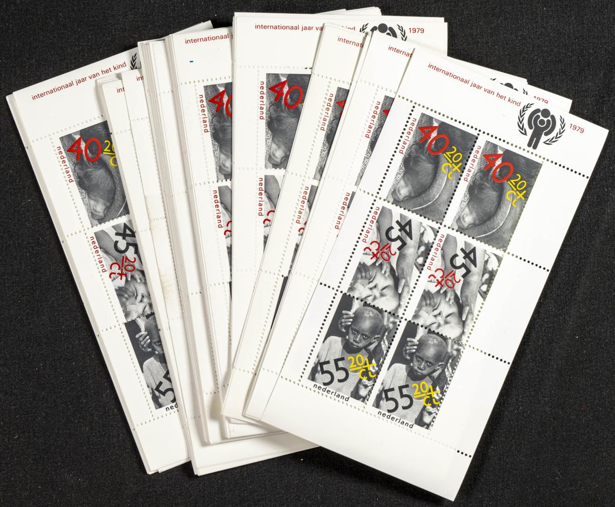 860 | Países Bajos. Stock de Series y Sellos