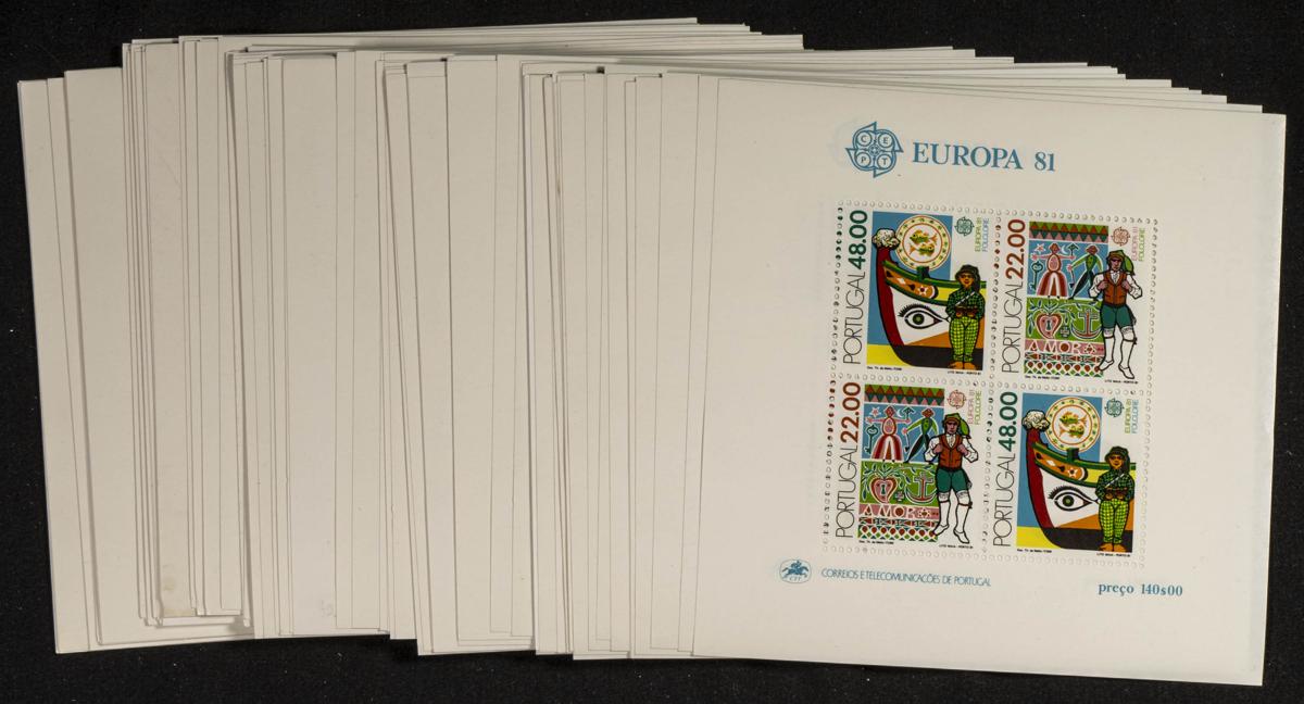 901 | Portugal. Stock de Series y Sellos