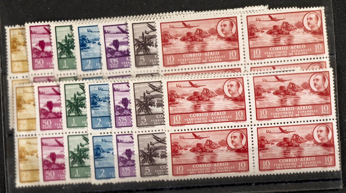 1238 | Guinea. Sets and stamps stock