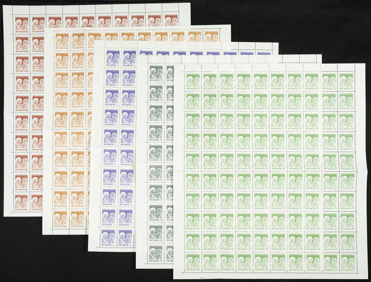 14 | Albania. Stock de Series y Sellos