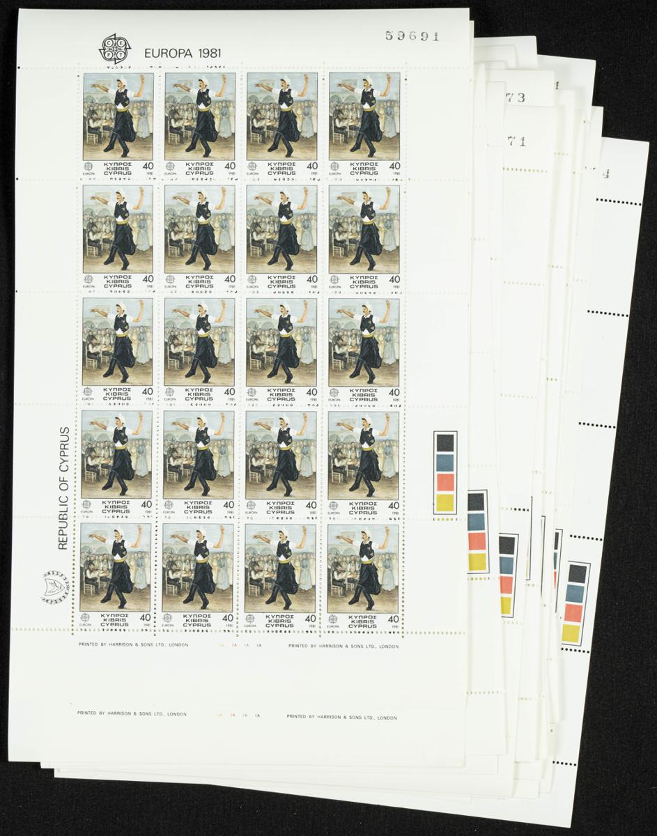 262 | Chipre. Stock de Series y Sellos