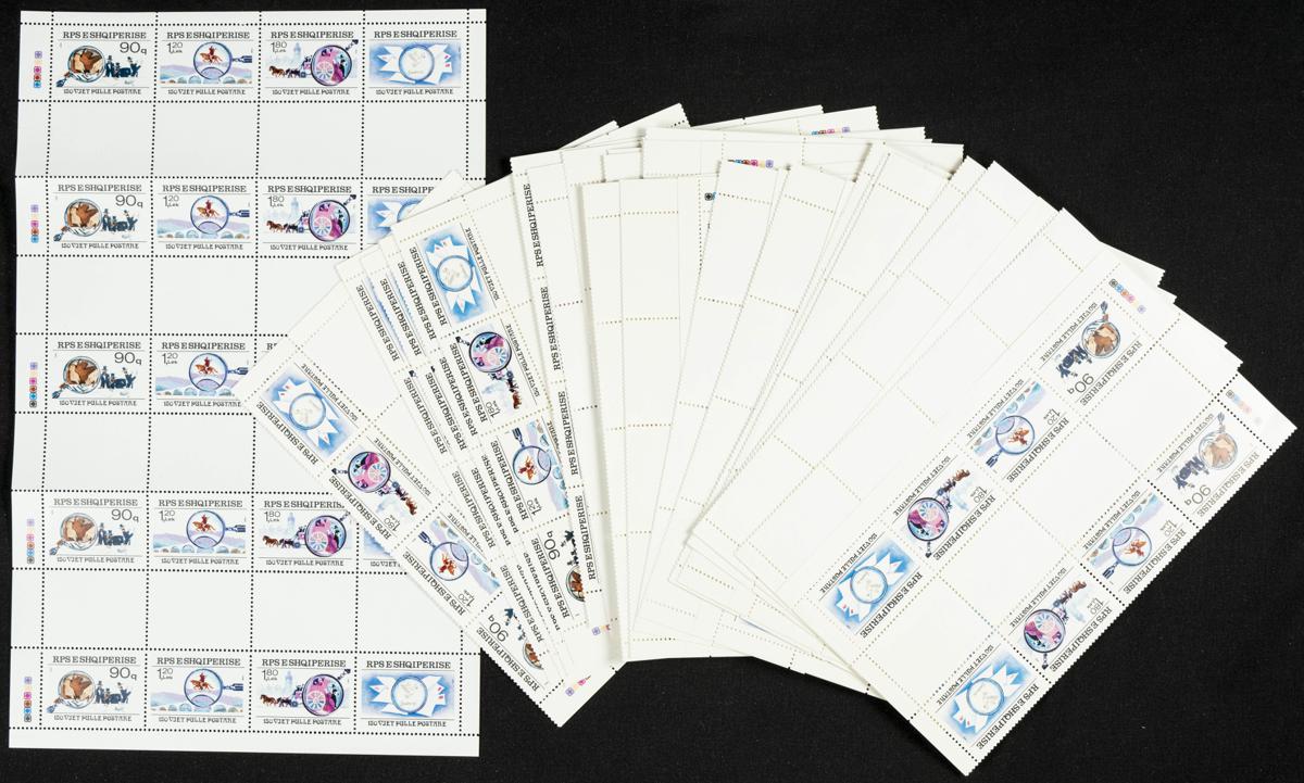 2 | Albania. Stock de Series y Sellos