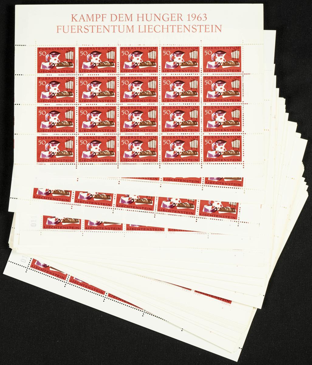 350 | Liechtenstein. Sets and stamps stock