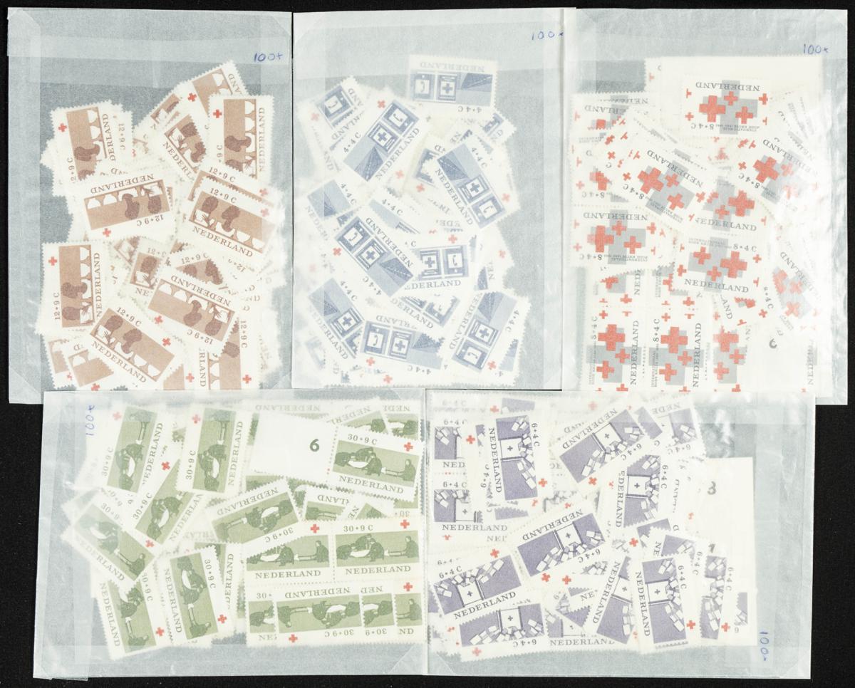 496 | Netherlands. Sets and stamps stock