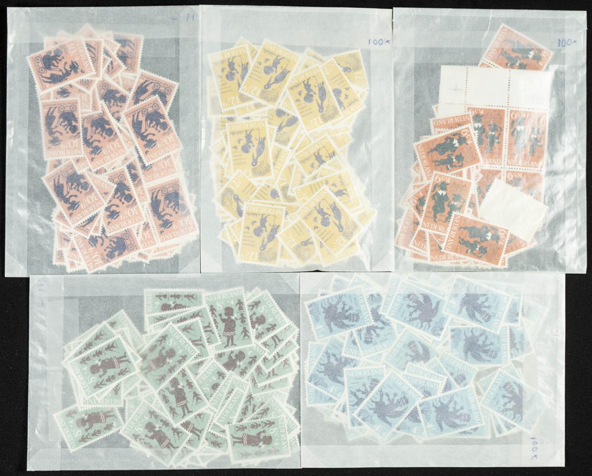 498 | Netherlands. Sets and stamps stock