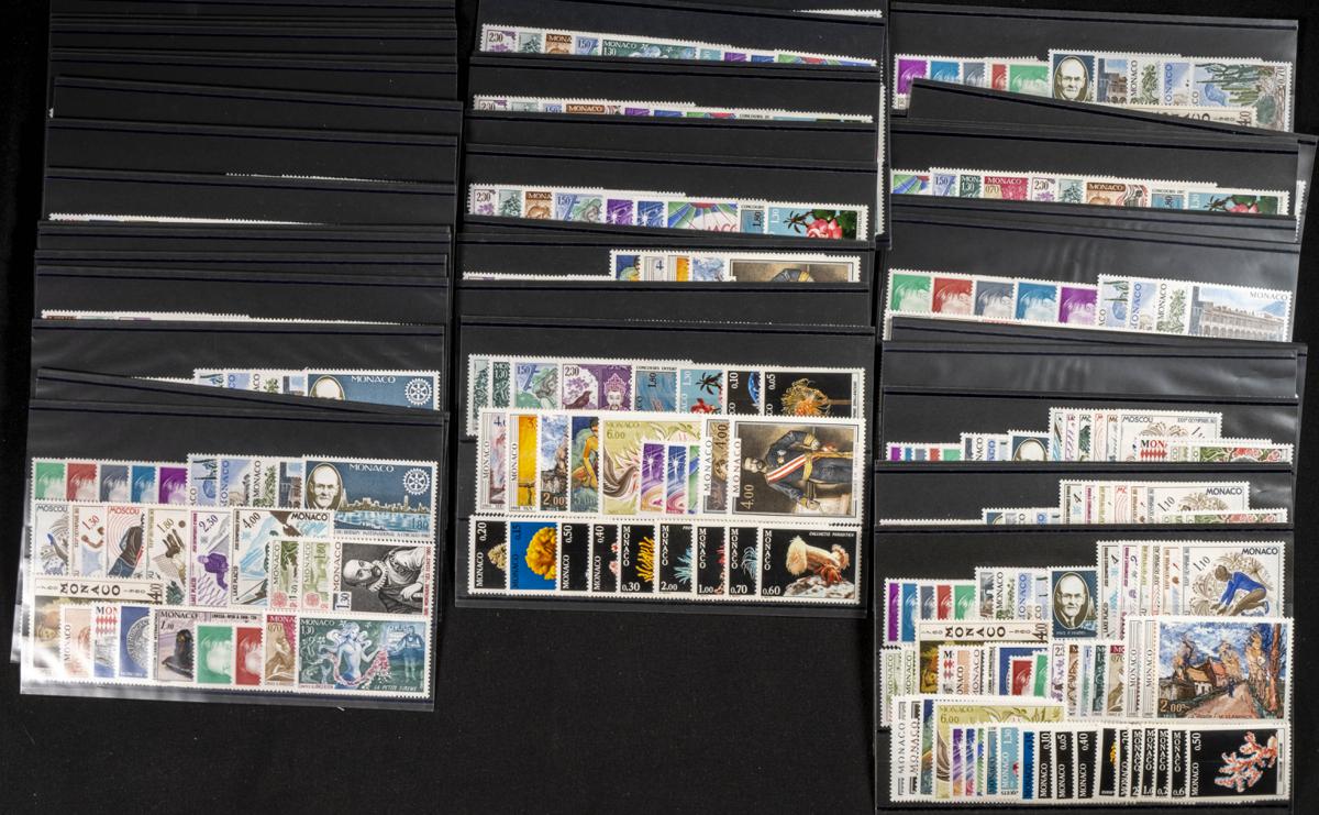 124 | Monaco. Sets and stamps stock
