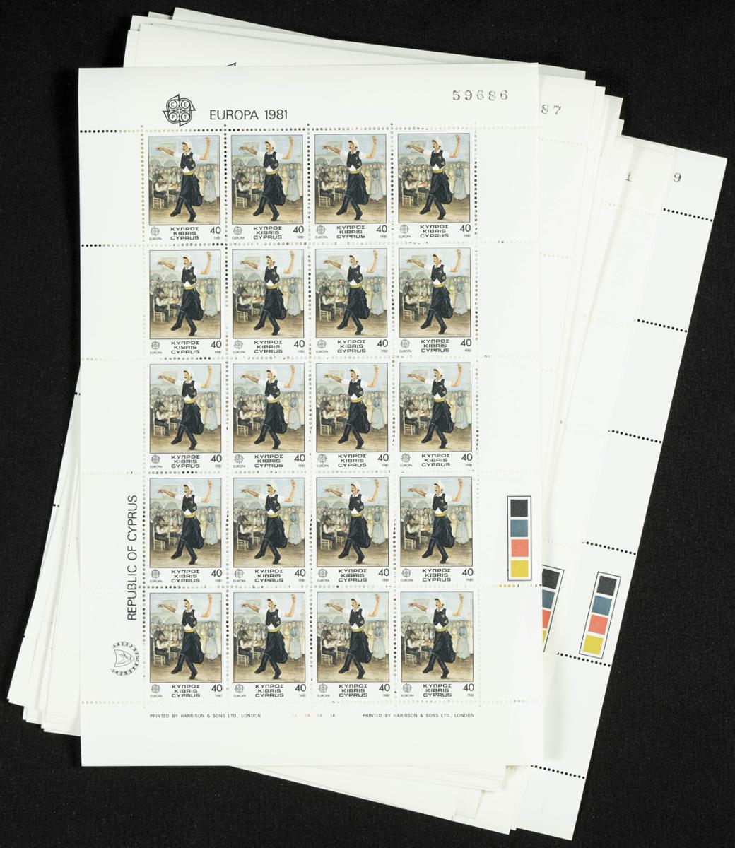 161 | Chipre. Stock de Series y Sellos