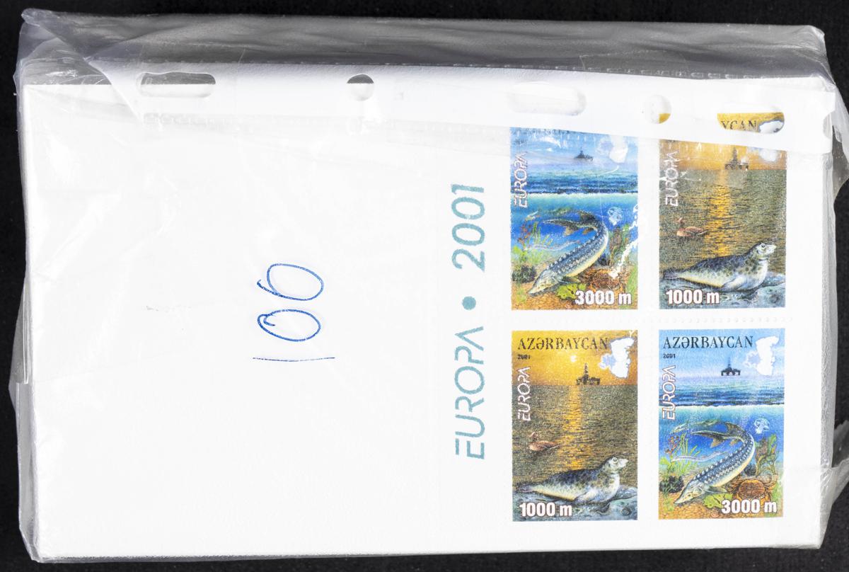 31 - Azerbaijan. Sets and stamps stock 