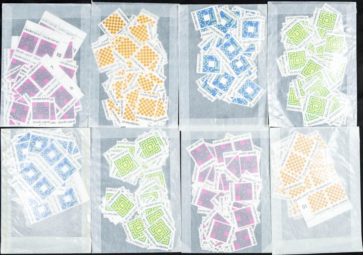321 | Países Bajos. Stock de Series y Sellos